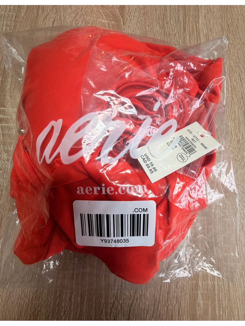 [Aerie] NWT Horseshoe Ring Cut Out One
Piece Swimsuit - Picture 7 of 7